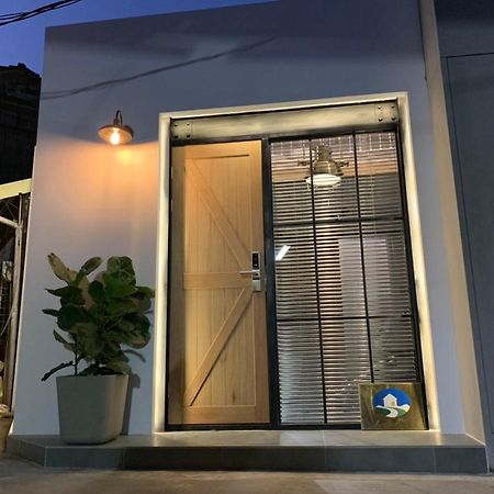 阡陌-浴缸在客廳民宿 Tainan Buitenkant foto